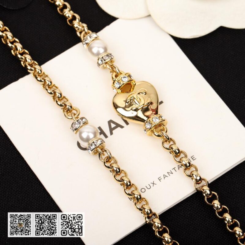 Chanel 链条爱心毛衣链 - Image 3