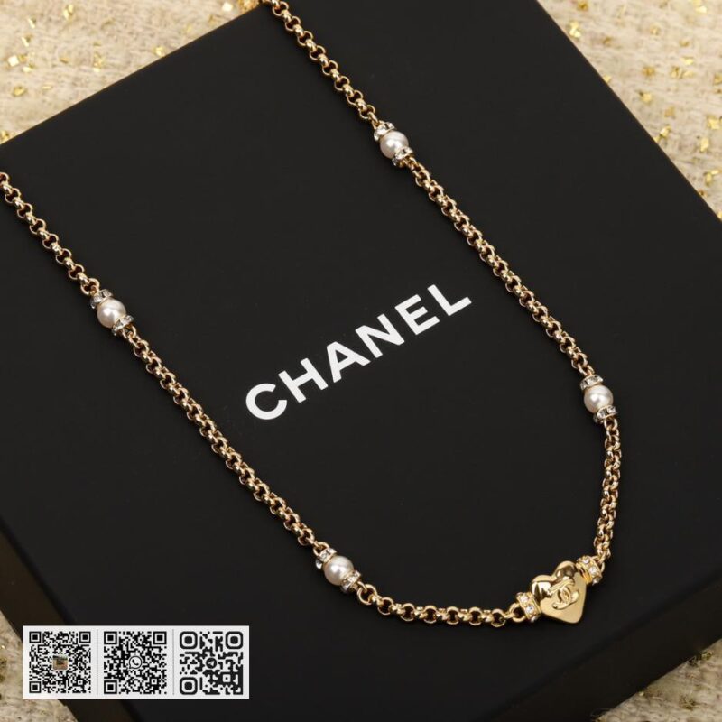 Chanel 光面爱心腰链 - Image 3