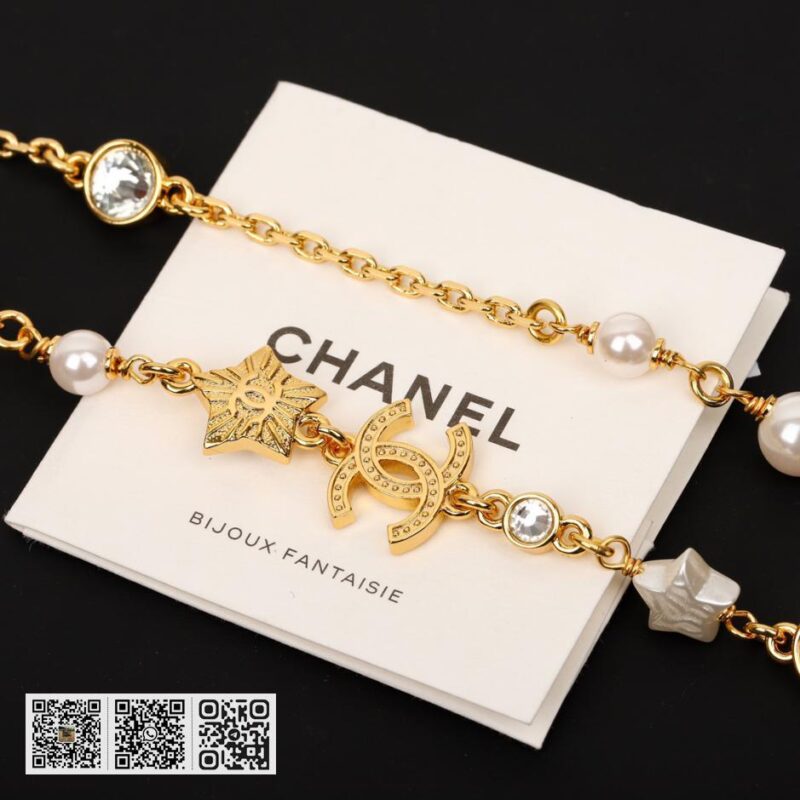 Chanel 五角星毛衣链 - Image 4