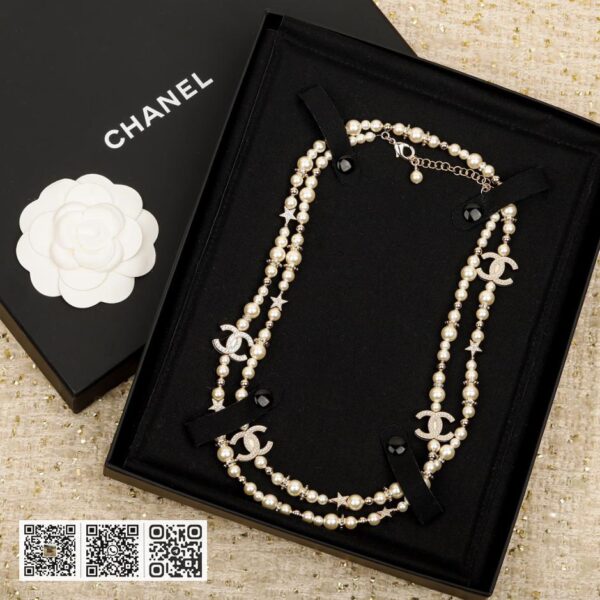Chanel 家五角星珍珠毛衣链
