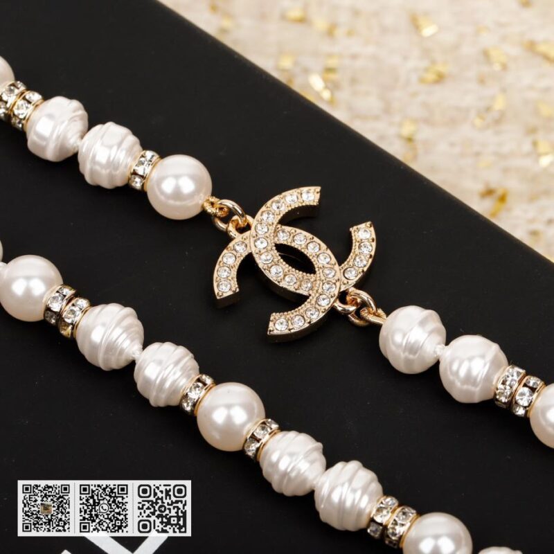 Chanel 蝴蝶结粉红色珍珠毛衣链 - Image 3