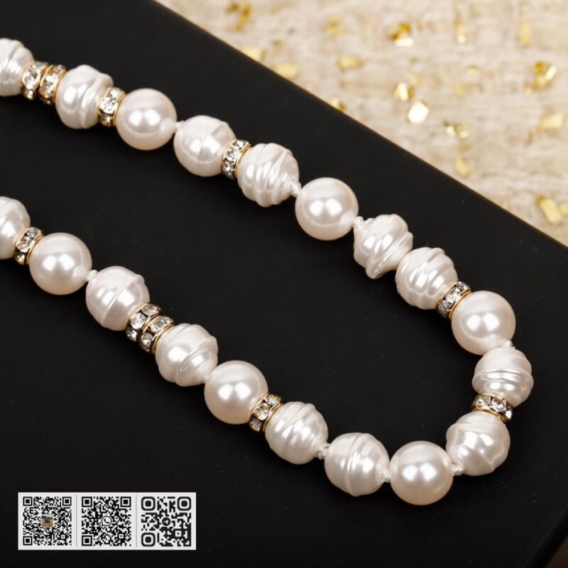 Chanel 蝴蝶结粉红色珍珠毛衣链 - Image 5