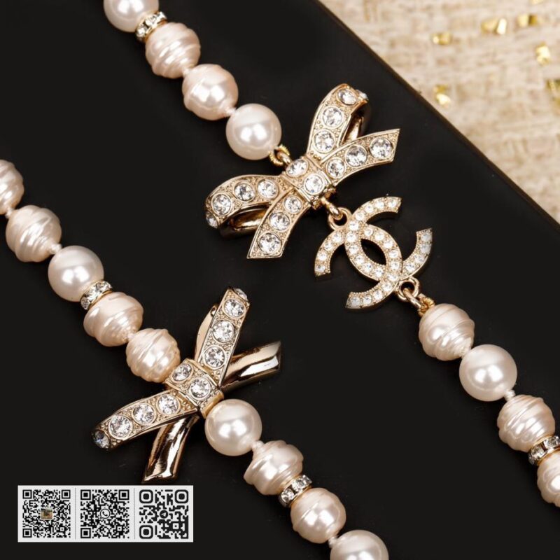 Chanel 蝴蝶结粉红色珍珠毛衣链 - Image 6