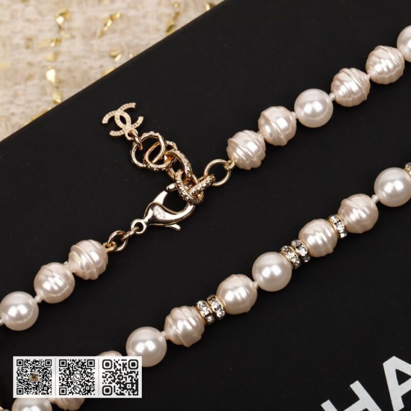 Chanel 蝴蝶结粉红色珍珠毛衣链 - Image 8