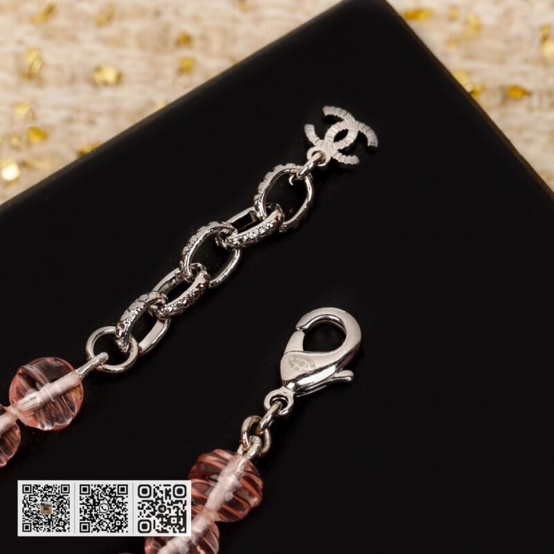 Chanel 蝴蝶结粉红色珍珠毛衣链 - Image 9