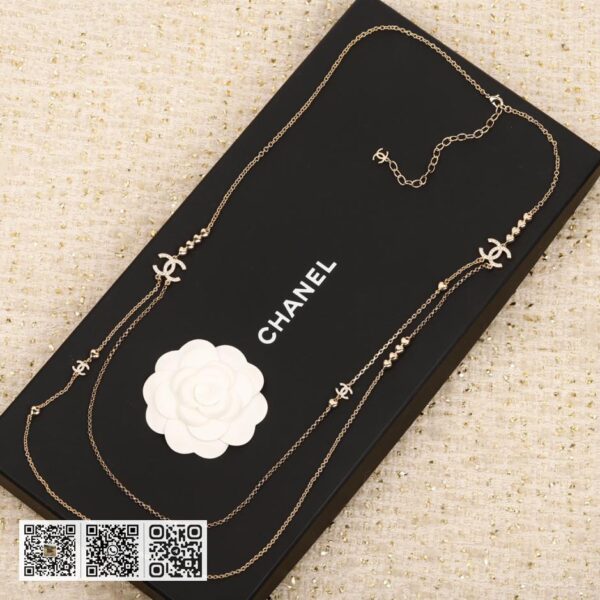 Chanel 爱心双C毛衣链