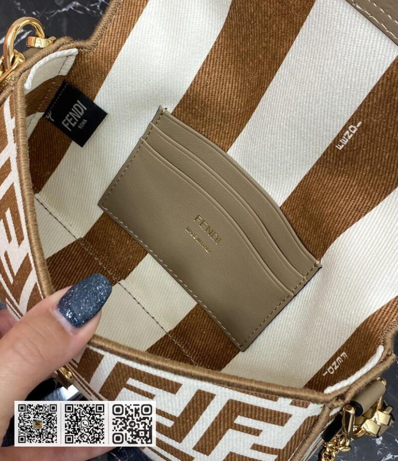 Fendi Baguette牛仔包 - Image 8