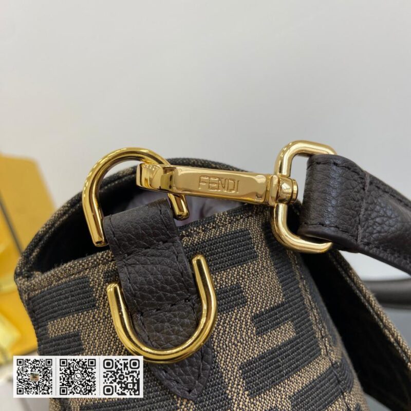 Fendi Baguette法国棍 - Image 4