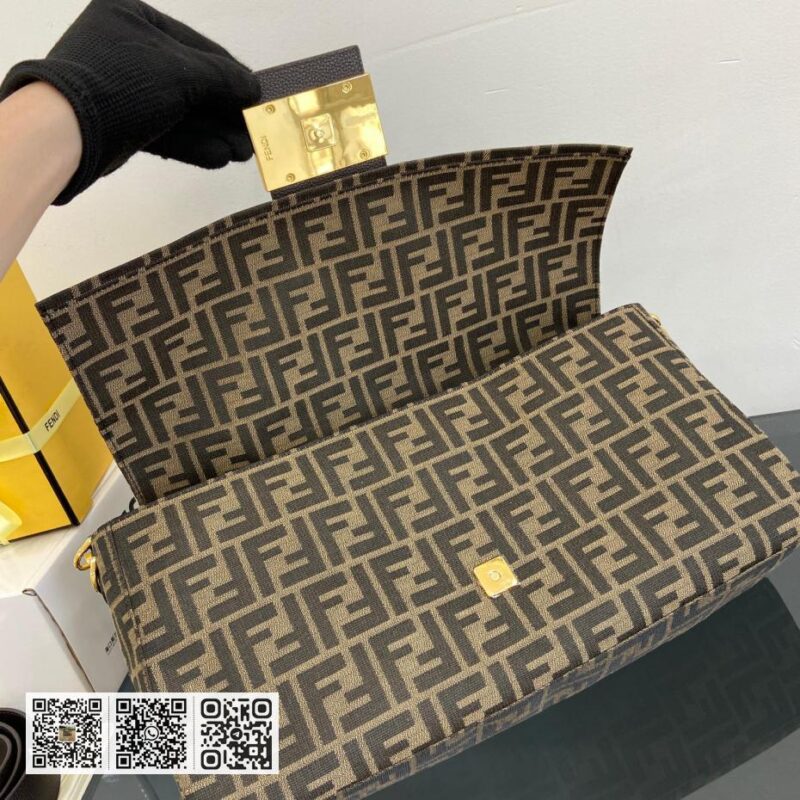 Fendi Baguette法国棍 - Image 9