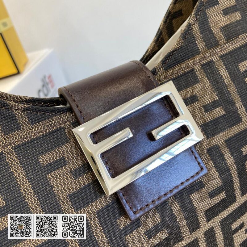 Fendi Baguette! 法国包 - Image 7