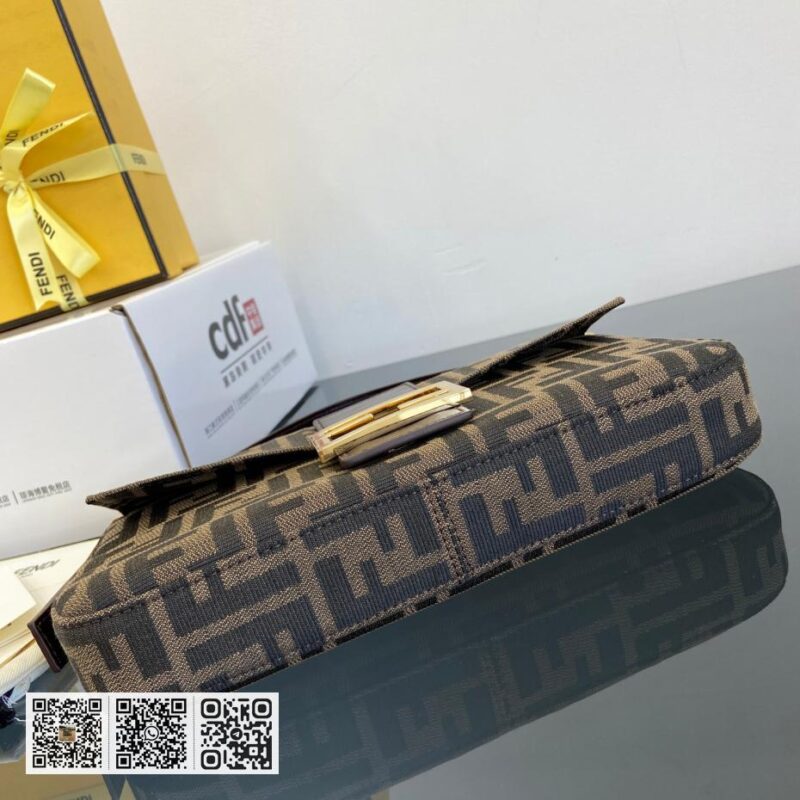 Fendi Baguette! 法国包 - Image 5