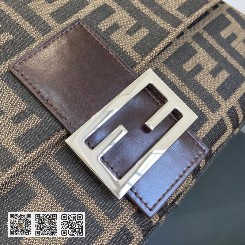 Fendi Baguette! 法国包 - Image 6