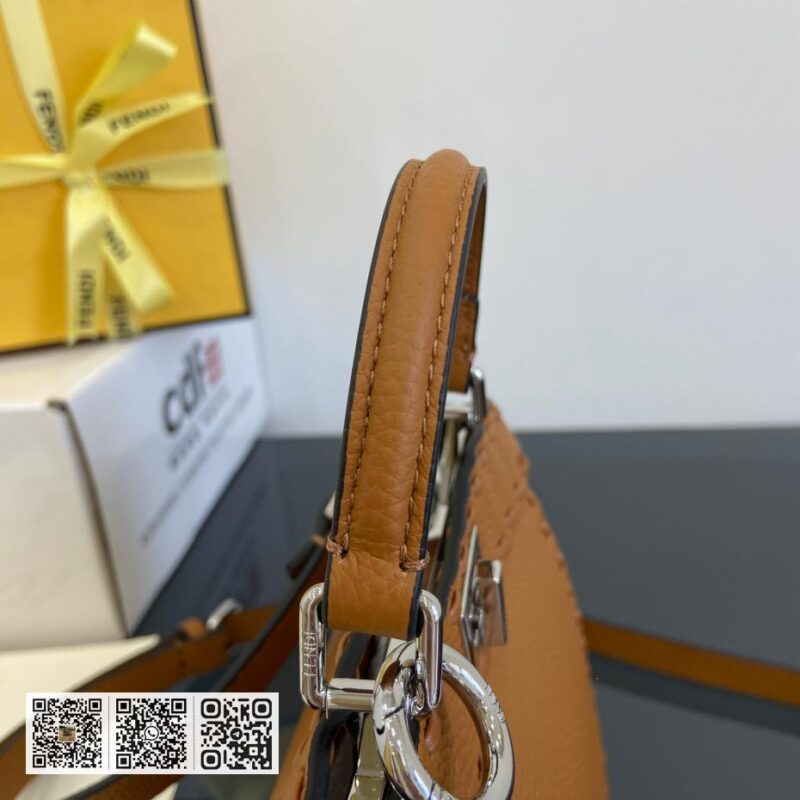 Fendi Peekaboo ISeeU小号包 - Image 2