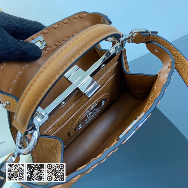 Fendi Peekaboo ISeeU小号包 - Image 9
