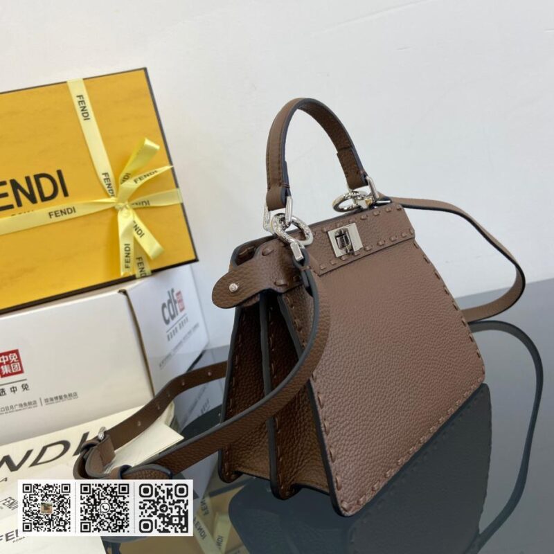 Fendi Peekaboo ISeeU小号包 - Image 5