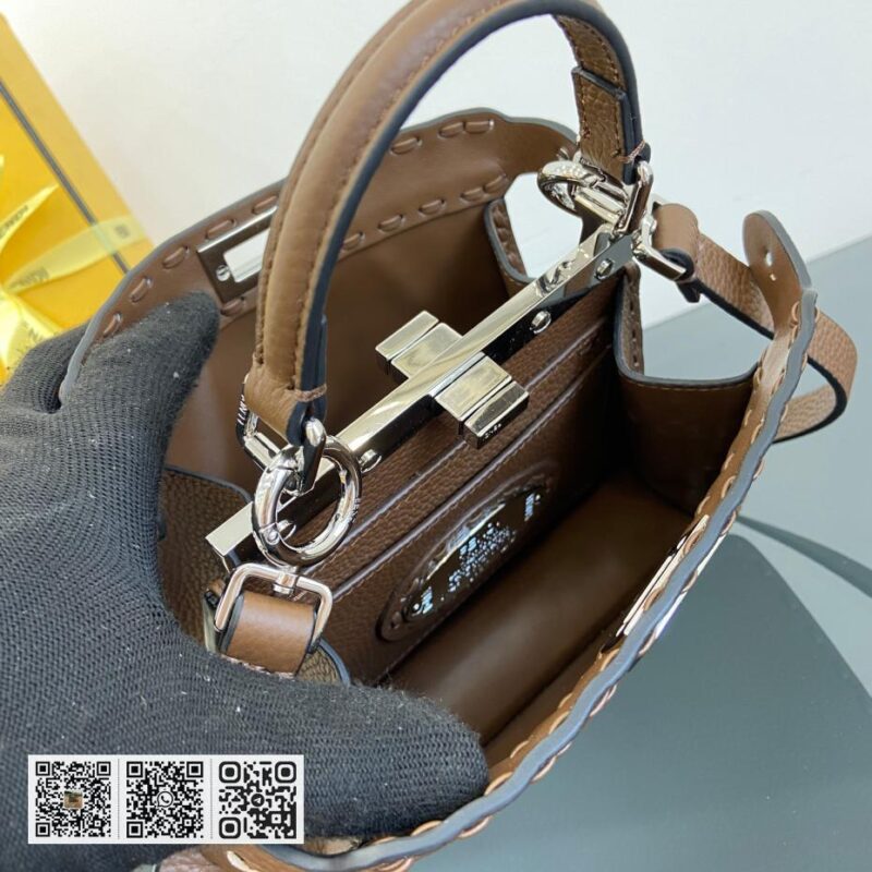 Fendi Peekaboo ISeeU小号包 - Image 9