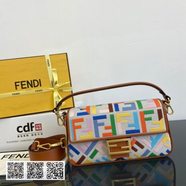 Fendi Baguette 包