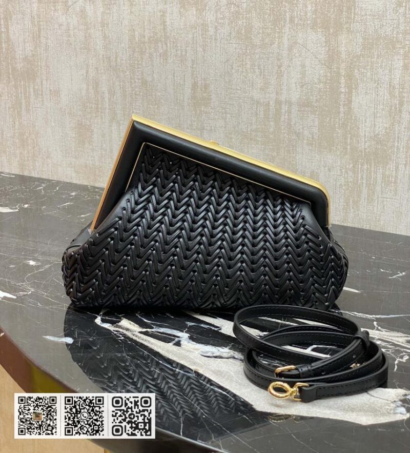 Fendi First编织云朵包 - Image 2