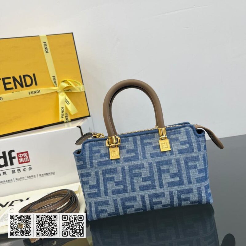 Fendi By The Way Boston迷你包