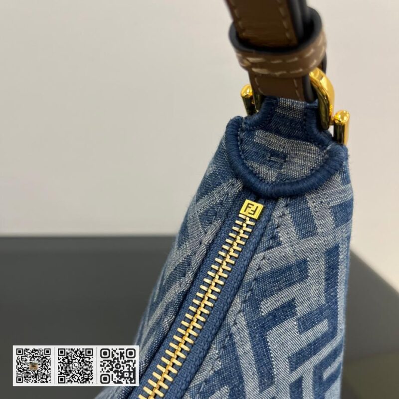 Fendi graphy小号新月包 - Image 7