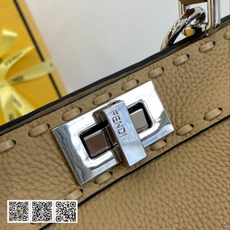 Fendi Peekaboo ISeeU小号包 - Image 3