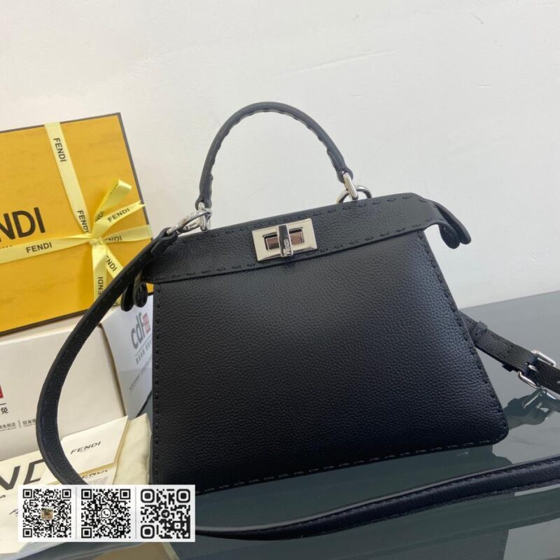 Fendi Peekaboo ISeeU小号包 - Image 3