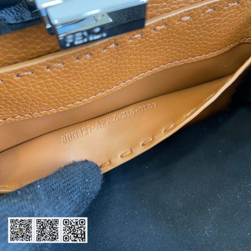 Fendi Peekaboo ISeeU小号包 - Image 9