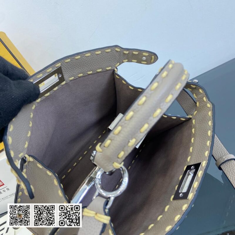 Fendi Peekaboo ISeeU小号包 - Image 8