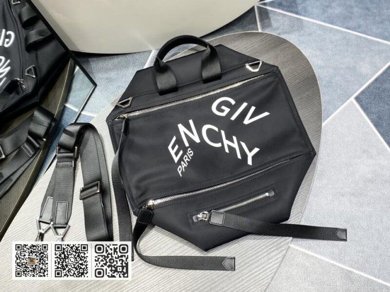 Givenchy尼龙男士斜跨包 - Image 9