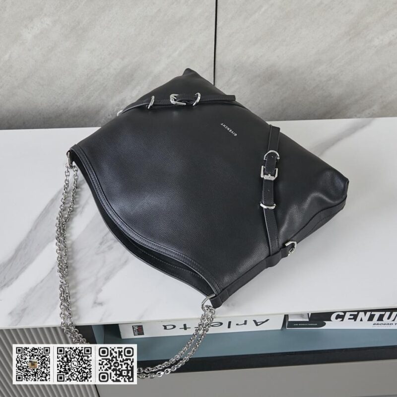Givench Voyou腋下包 - Image 3