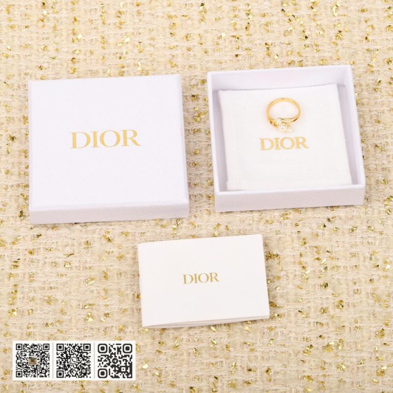 Dior珍珠CD戒指