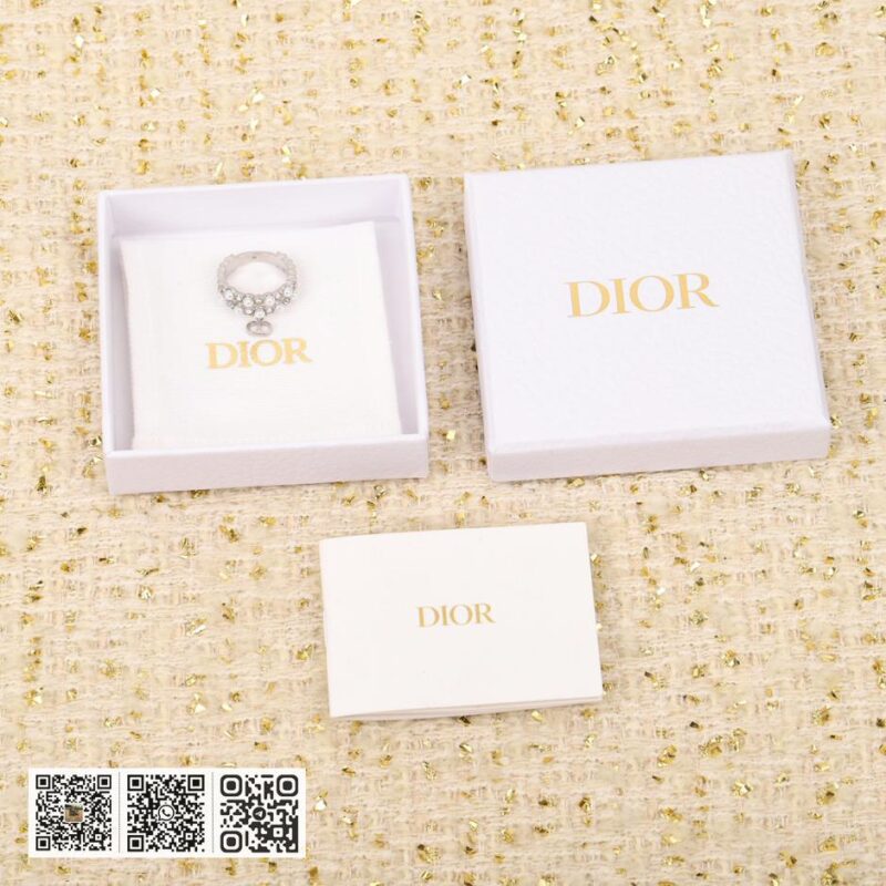 Dior珍珠CD戒指