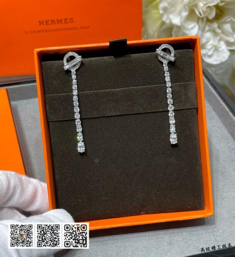Hermes 925纯银方钻耳钉 - Image 8