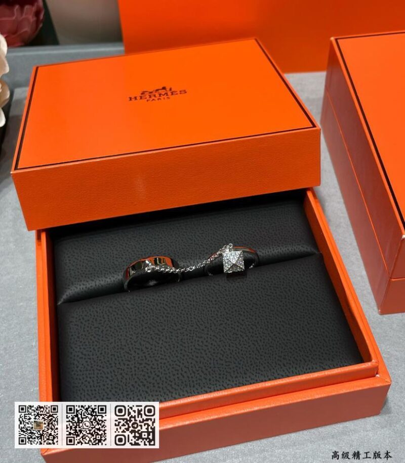 Hermes V金二合一铆钉戒指 - Image 7