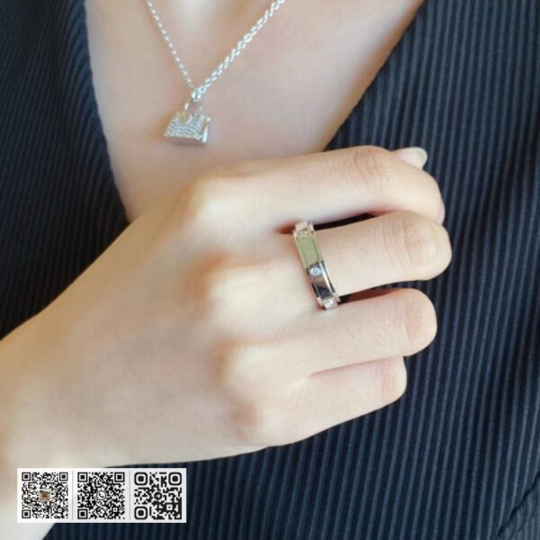 Piaget 七钻转动戒指