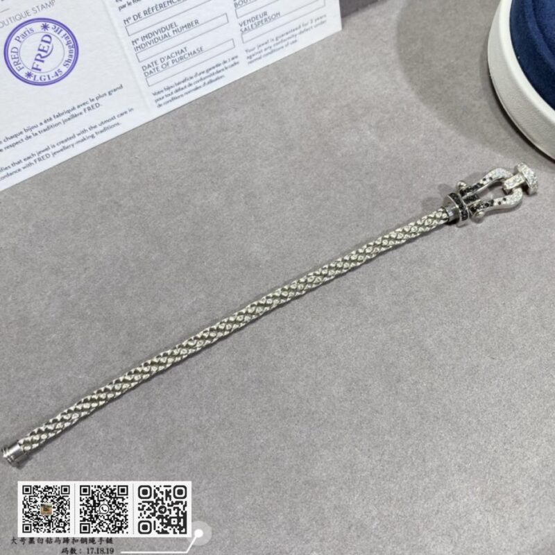 Fred黑白钻大号马蹄扣钢绳手链 - Image 6