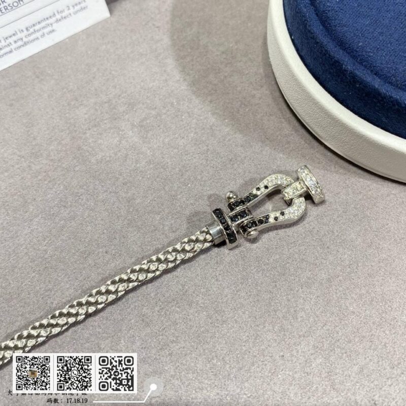 Fred黑白钻大号马蹄扣钢绳手链 - Image 7