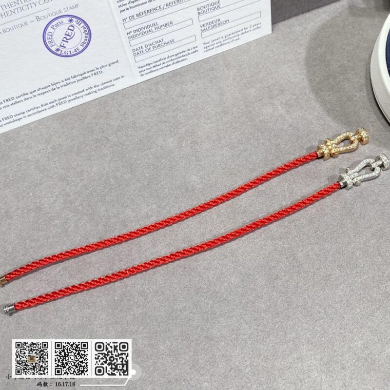 Fred小号满钻马蹄扣红绳手链 - Image 6