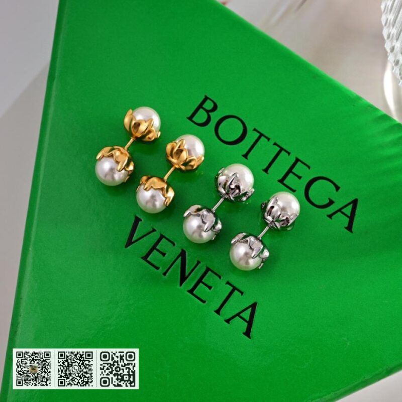 BOTTEGA VENENTA 新款耳环 (8829)