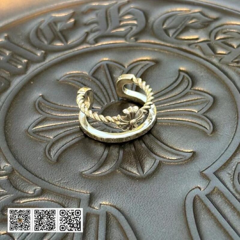 专柜质量 Chrome Hearts 经典复古十字架戒指 (0C84) - Image 2