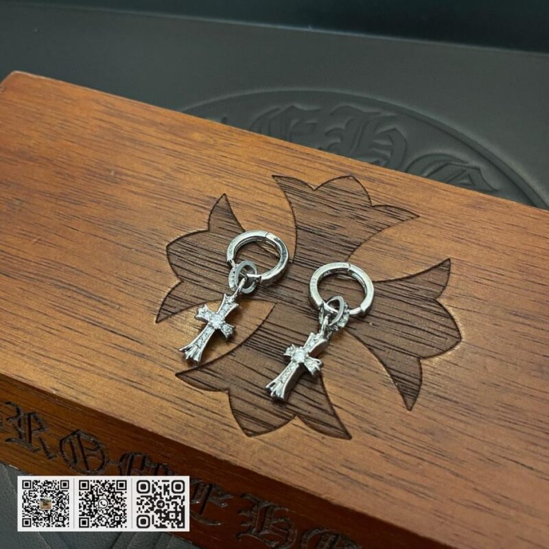 专柜质量 Chrome Hearts 新款经典复古十字架镶钻耳环 (44C6) - Image 2