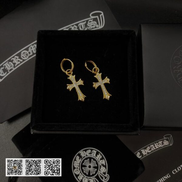 Chrome Hearts 十字架(71EA)