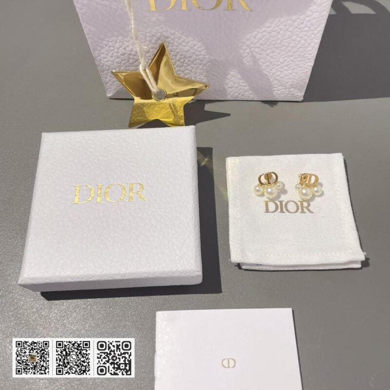 Dior cd三大小珠耳环(33A9) - Image 2