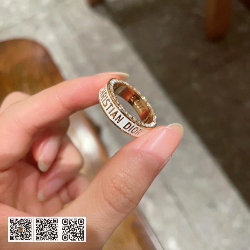 DIOR满钻时尚系列造型戒指(81AF)