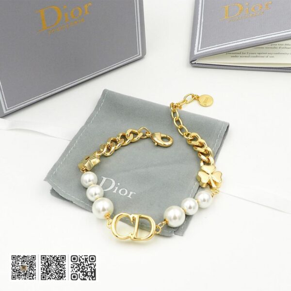 Dior CD三叶草珍珠手链链(DBD5)