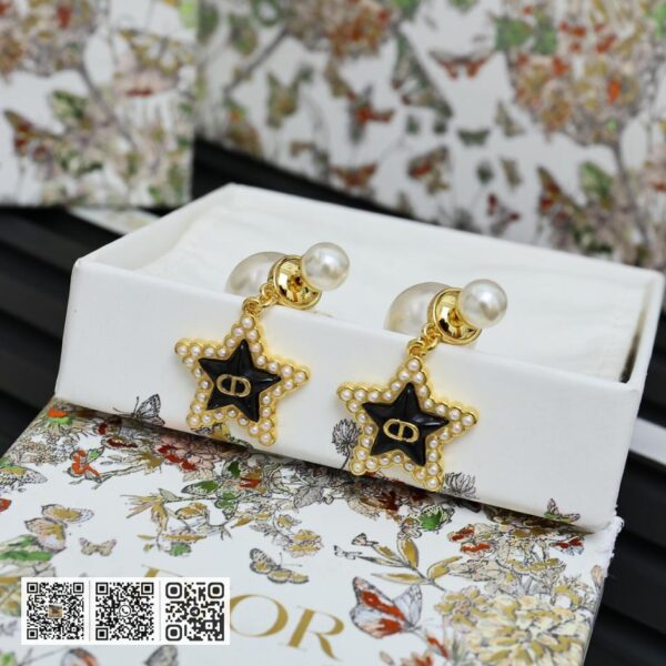 Dior 25早春Cruise五角星珍珠 小耳环(ADEB)