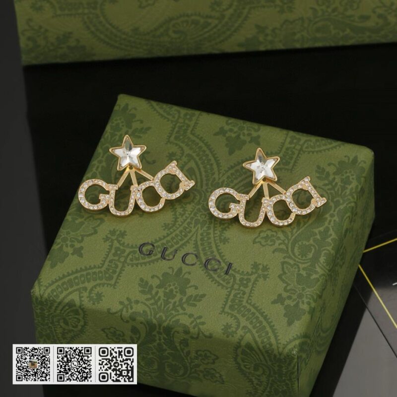 Gucci 字母耳环 925纯银针(F0B7)