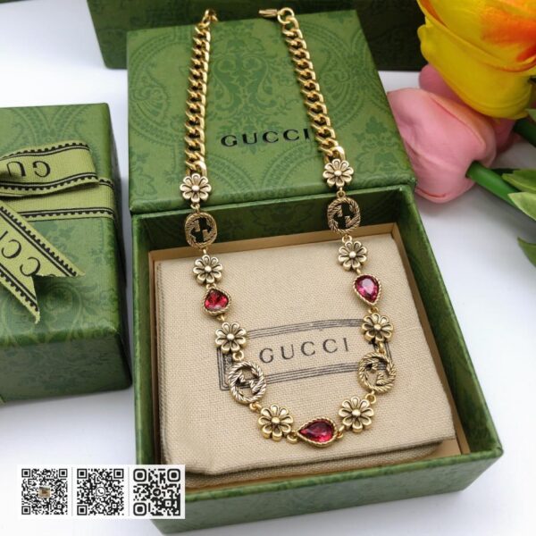 Gucci 新款双G互扣式花朵项链(931C)