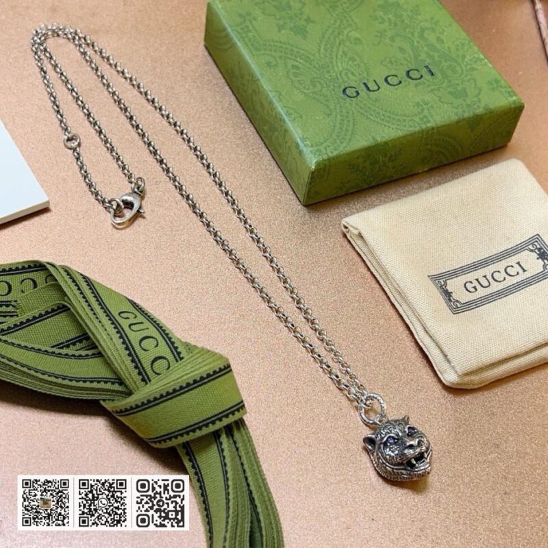 Gucci 最新商品 Anger Forest系列双G项链815E)