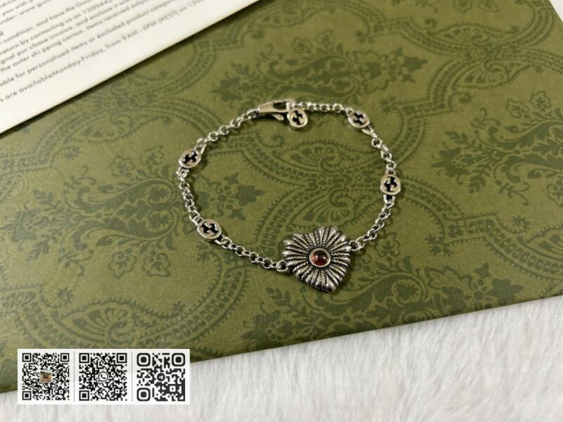 Gucci 双G心形宝石手链 (10A2) - Image 5
